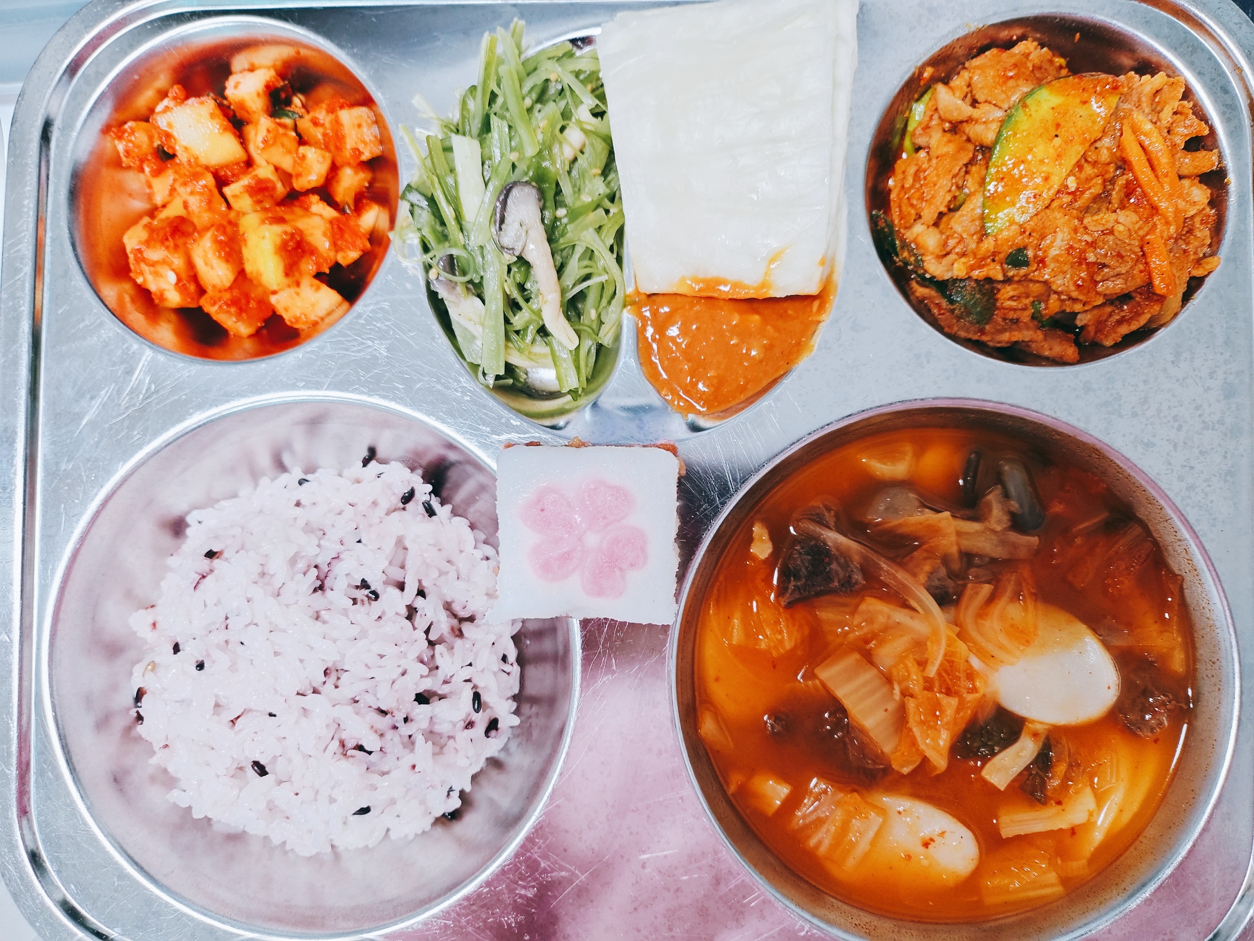 4월 20일 급식사진 사진